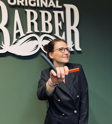 Barberlady Evelina